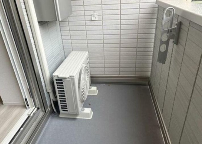 【バルコニー】セレスティア岡本