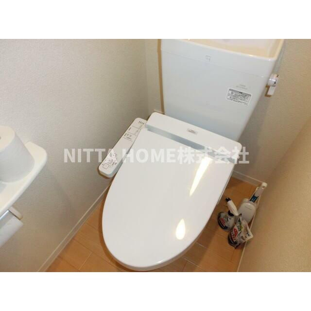 丹波市柏原町大新屋のアパートのトイレ|温水洗浄付きのトイレ＊