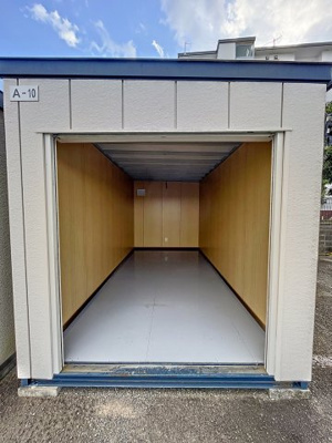 【内装】 | エスポワール宮前平駐車場 | ※同貸倉庫の他の倉庫の写真です。