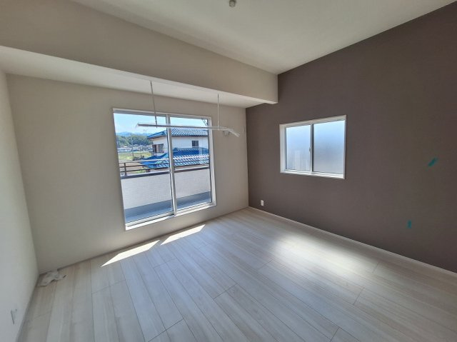 Blooming Garden 高崎市吉井町長根町2期 新築 の洋室|現地撮影