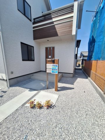 Blooming Garden 高崎市吉井町長根町2期 新築 の玄関|現地撮影