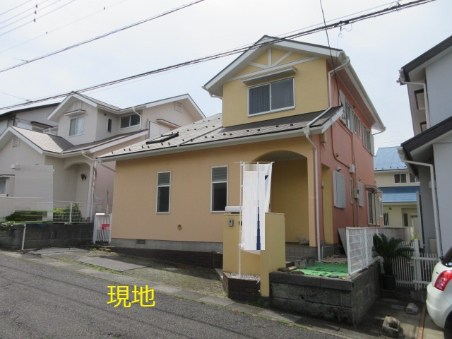 中古戸建　東松山市殿山町7-24（リフォーム住宅）の前面道路含む現地写真