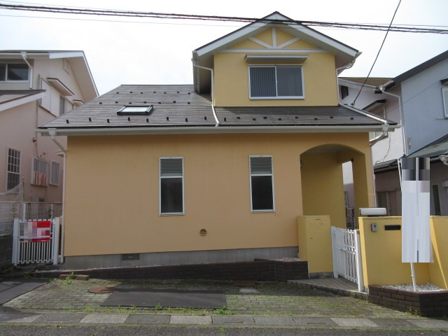 中古戸建　東松山市殿山町7-24（リフォーム住宅）の前面道路含む現地写真