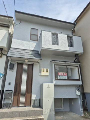 【玄関】 | 物集女町御所海道　一戸建