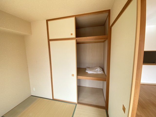 UURコート茨木東中条の収納