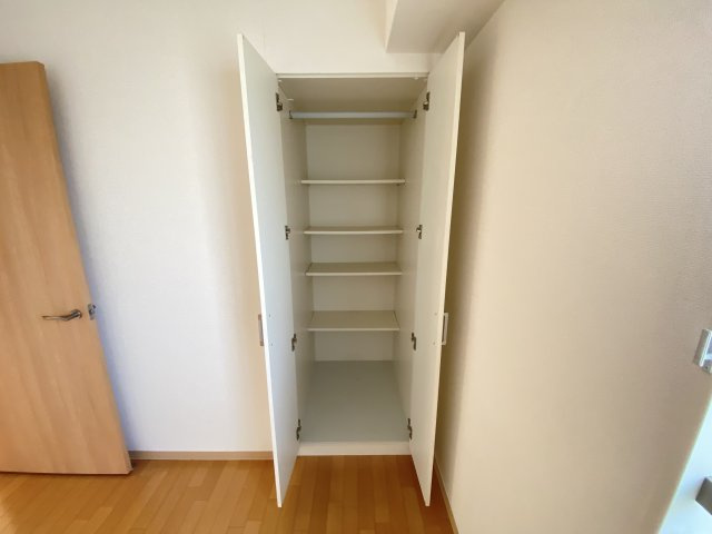 UURコート茨木東中条の収納