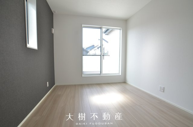 【洋室】 | 座間市南栗原6丁目　新築戸建て　全１棟【仲介手数料無料】 | 2階　洋室1（6.0帖）