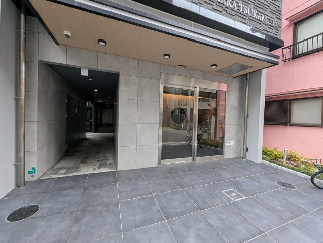 ソルテラスOSAKA塚本のエントランス