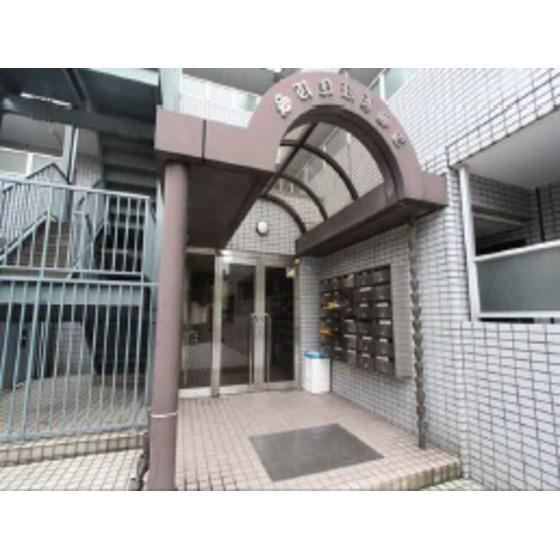 グラシアリノ町屋のエントランス