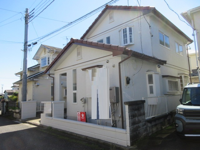 中古戸建　熊谷市下奈良276-19（リフォーム住宅）の前面道路含む現地写真