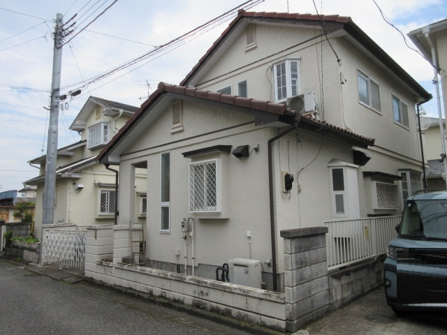 中古戸建　熊谷市下奈良276-19（リフォーム住宅）の前面道路含む現地写真