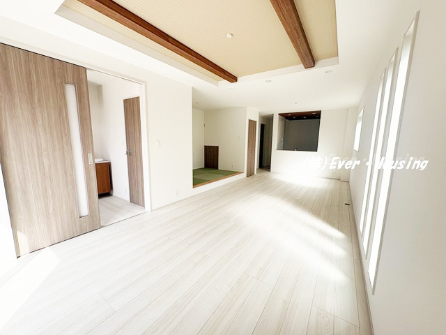 戸建 東久留米市小山５丁目の居間・リビング