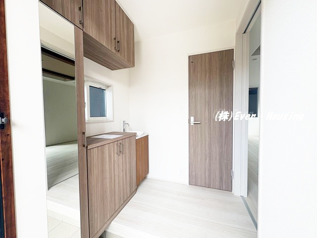 戸建 東久留米市小山５丁目の玄関