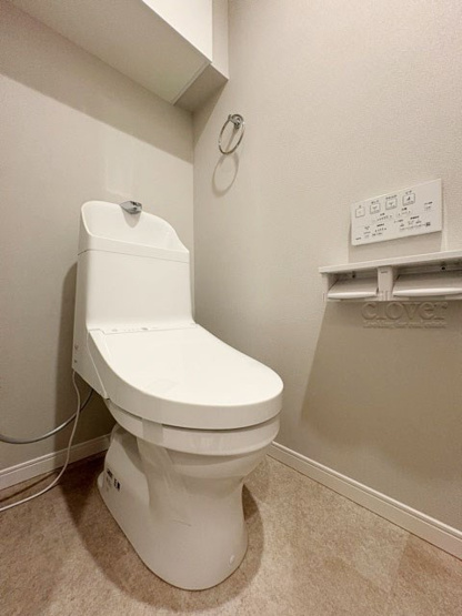 【トイレ】 | パシフィック中野 | トイレはもともと個人の領域である自宅の中でも、最もプライベートな空間です。だからこそ、ほしい「落ち着き」がここにあります。～即日のご見学可能～　お問合せはお気軽にどうぞ。