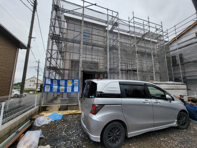【LiveleGarden】上三川町上三川 第10　全4邸の外観|○只今建築中〇
BELS（建築物省エネルギー性能表示制度）評価書取得予定！国が定める省エネ基準を満たしていることが客観的に証明され、将来的な資産価値の維持にもつながります。
※2026年4月撮影