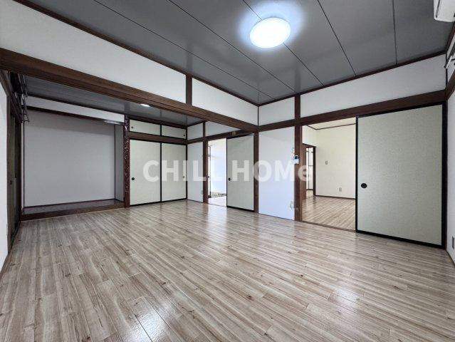 群馬県前橋市上大島町戸建の居間・リビング|当社、チルホームのHPもご覧ください(^^)/物件情報多数♪
