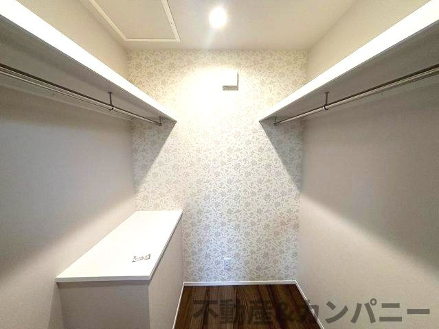 久米窪田町の新築のおうち　松山市久米窪田町新築戸建の収納|たっぷり収納できるウォークインクローゼットです