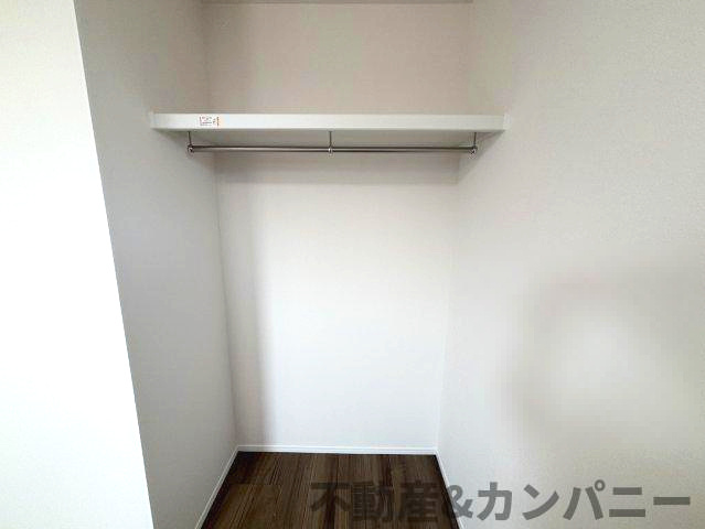 久米窪田町の新築のおうち　松山市久米窪田町新築戸建の収納|小物を収納するのに便利です