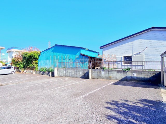 小平市小川町２丁目のアパートの駐車場