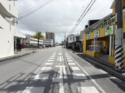 【前面道路含む現地写真】 | 北谷町北谷1丁目（店舗付き住宅） | ※北側公道12m♪