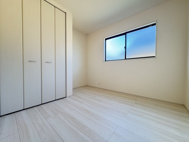 新築戸建　富士市中之郷　全3棟　2号棟の洋室