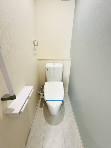新築戸建　富士市中之郷　全3棟　2号棟のトイレ