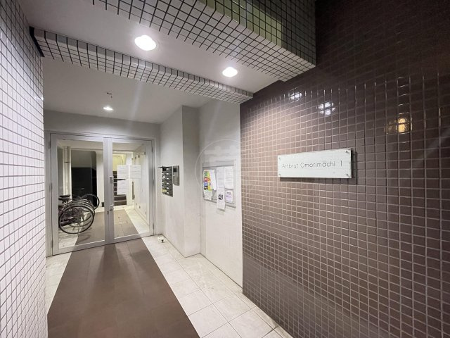 ArtBurt大森町Ⅰのエントランス