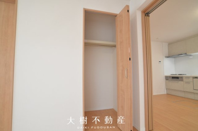 【洋室】 | 綾瀬市大上1丁目 中古戸建て【仲介手数料無料】 | 1階　洋室1（6.0帖）クローゼット
