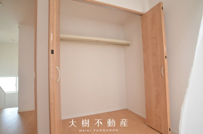 【洋室】 | 綾瀬市大上1丁目 中古戸建て【仲介手数料無料】 | 2階　洋室4（6.0帖）