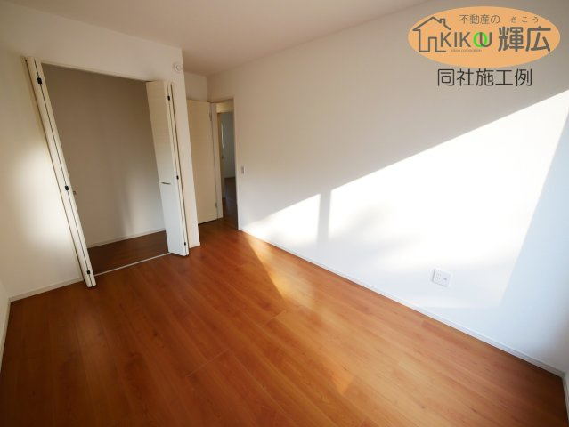 明石市大久保町18期八木（全2棟）1号棟の洋室|同社施工例です。