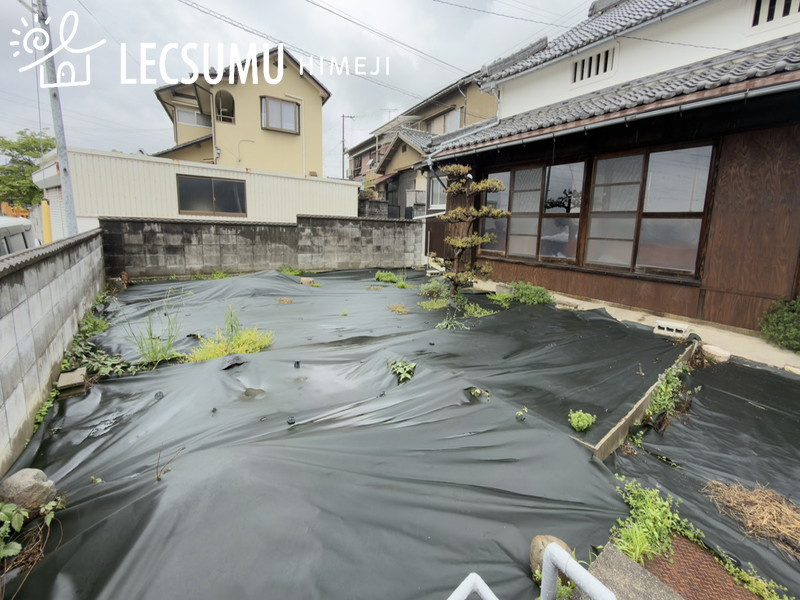 姫路市飾東町豊国/中古戸建の庭