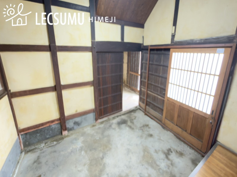 姫路市飾東町豊国/中古戸建の玄関