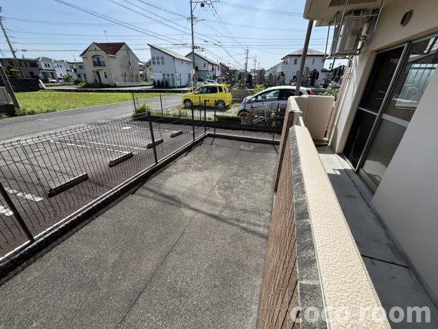 藤枝市小石川町３丁目の賃貸マンションの庭