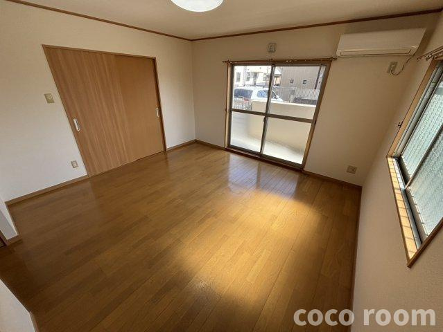 藤枝市小石川町３丁目の賃貸マンションの居間・リビング