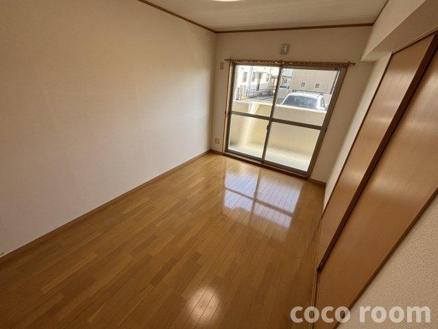 藤枝市小石川町３丁目の賃貸マンションの洋室