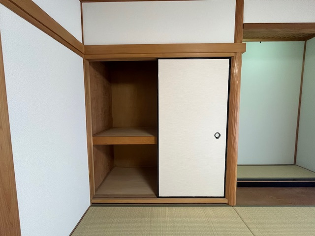 昭和町貸家の収納