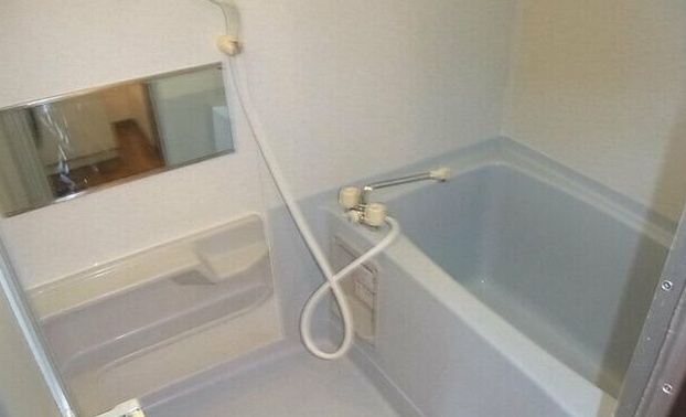 エステート北原の浴室