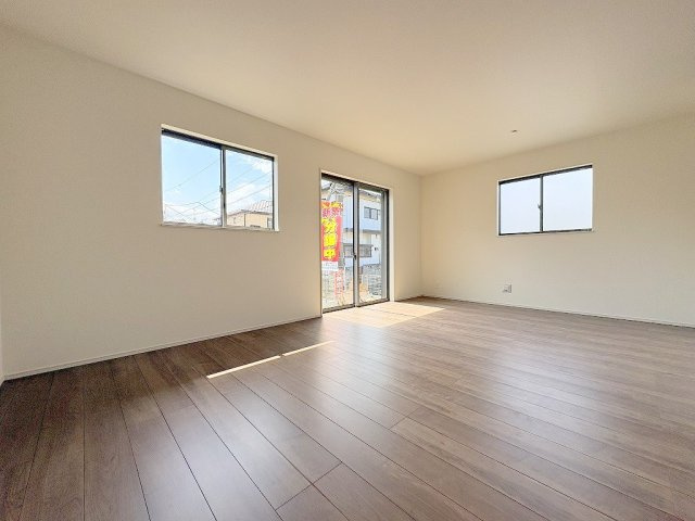 三郷市戸ケ崎　新築戸建　全4棟　C号棟の居間・リビング|同施工会社の参考写真になります。