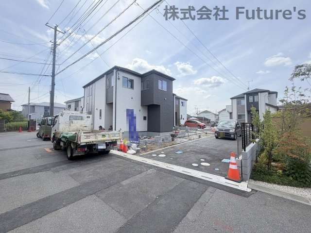 三郷市戸ケ崎　新築戸建　全4棟　C号棟の前面道路含む現地写真|前面道路含む現地写真です。