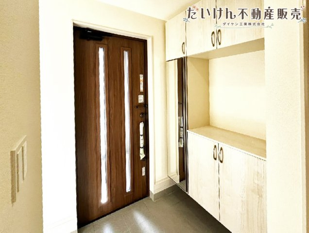 加古川市野口町良野　全3棟　JR「加古川駅」徒歩19分の玄関
