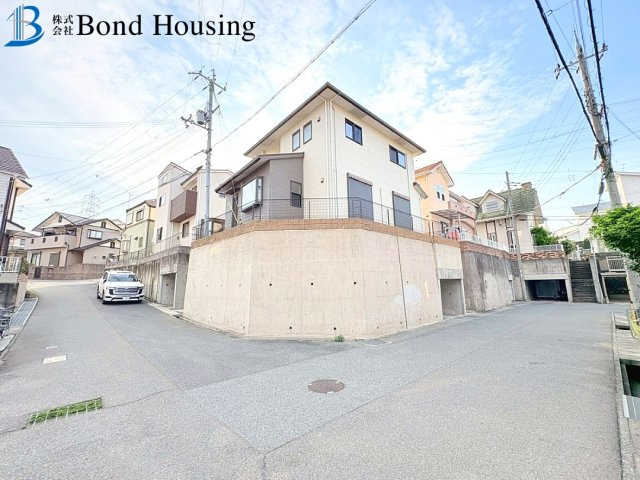 暖房付き　令和7年12月リフォ済み　玉津町二ツ屋　中古戸建の外観