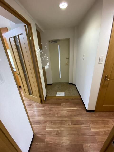 エミネンス加賀の玄関