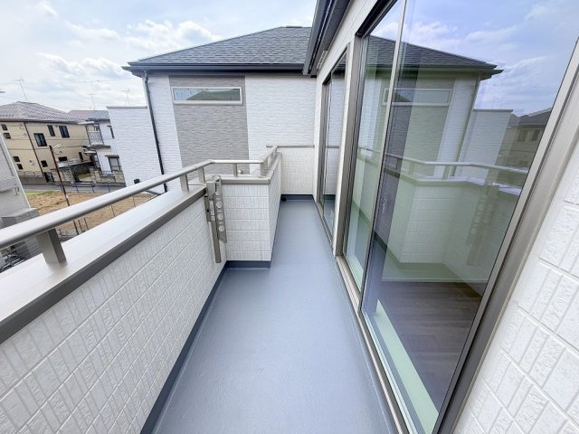 三郷市戸ケ崎　新築戸建　全4棟　D号棟のバルコニー|南向きの陽当たり良好なバルコニー