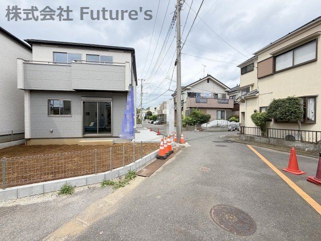 三郷市戸ケ崎　新築戸建　全4棟　D号棟の前面道路含む現地写真|前面道路含む現地写真です。
