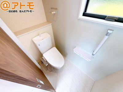 【トイレ】 | 御殿場市萩原　新築一戸建て　全1棟 | 清潔感のあるトイレです！