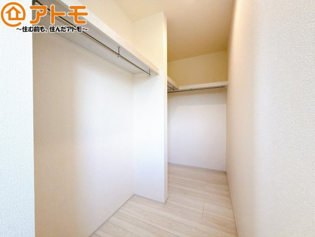 【内装】 | 御殿場市萩原　新築一戸建て　全1棟 | ウォークインクローゼットは季節ものなどを収納することができて便利です♪