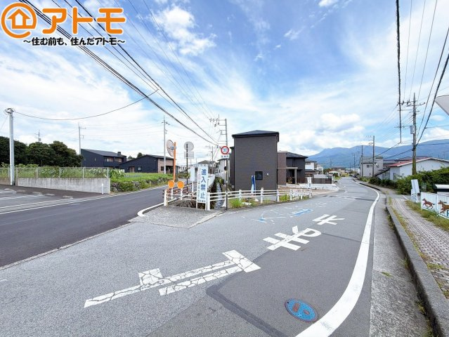 【前面道路含む現地写真】 | 御殿場市萩原　新築一戸建て　全1棟