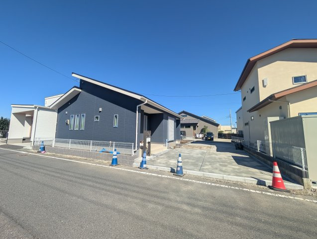【前面道路含む現地写真】 | フォーセール渋川市第8半田ー①