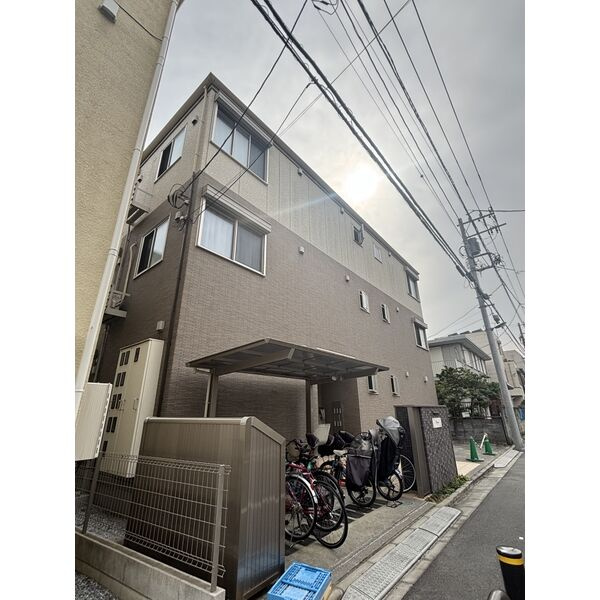 プリムラ の外観
