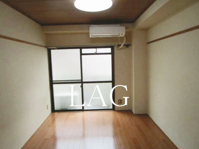 【居間・リビング】 | 鈴木ハイツ | 洋室のお部屋です。